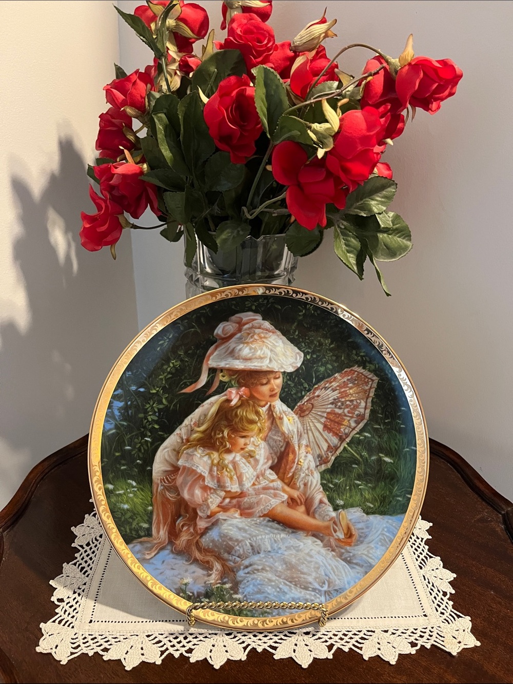 Sandra Kuck 1989 Mother’s  Sunshine collector plate.